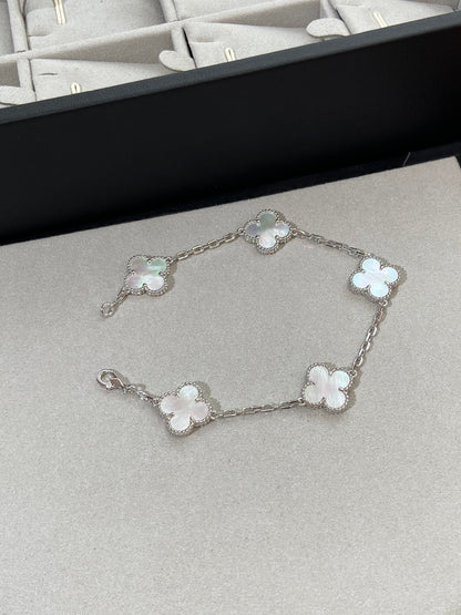 [⭐moonlume]CLOVER WHITE PEARL MOP 5 MOTIF BRACELET COLLECTION