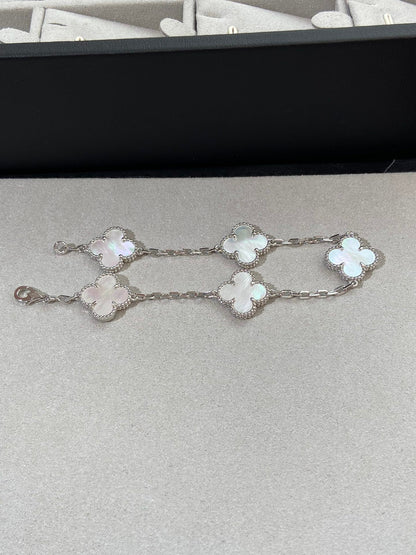 [⭐moonlume]CLOVER WHITE PEARL MOP 5 MOTIF BRACELET COLLECTION