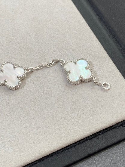 [⭐moonlume]CLOVER WHITE PEARL MOP 5 MOTIF BRACELET COLLECTION