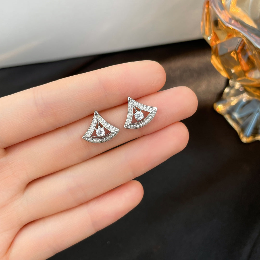 [⭐moonlume]DREAM MINI DIAMOND STUD EARRINGS