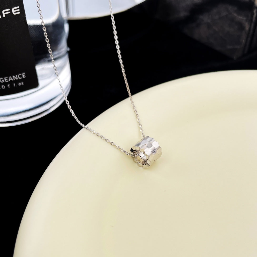 [⭐moonlume]BEE MINI PEDANT DIAMOND NECKLACE