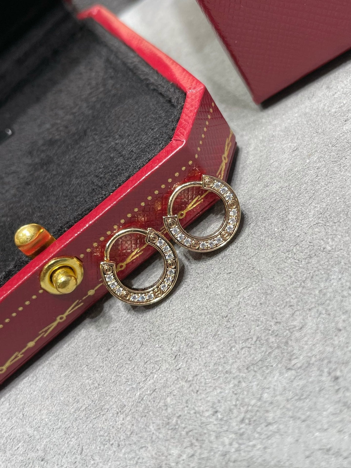 [⭐moonlume]LOVE DIAMOND EARRINGS