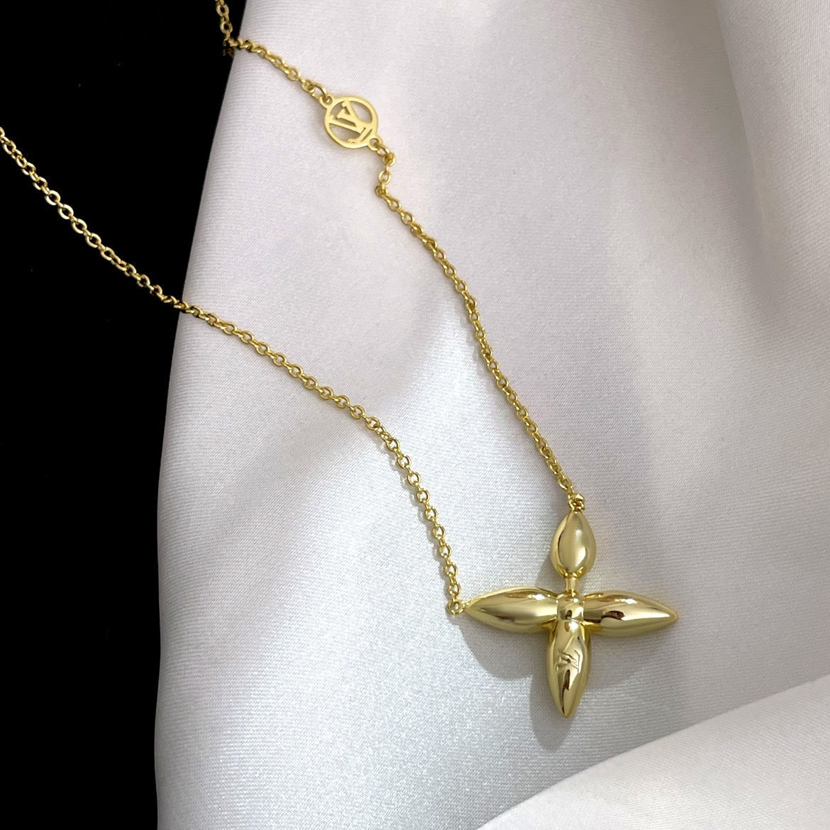[⭐moonlume]LOUISETTE GOLD NECKLACE