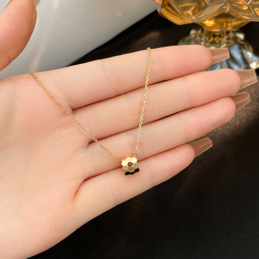 [⭐moonlume]BEE MINI NECKLACE