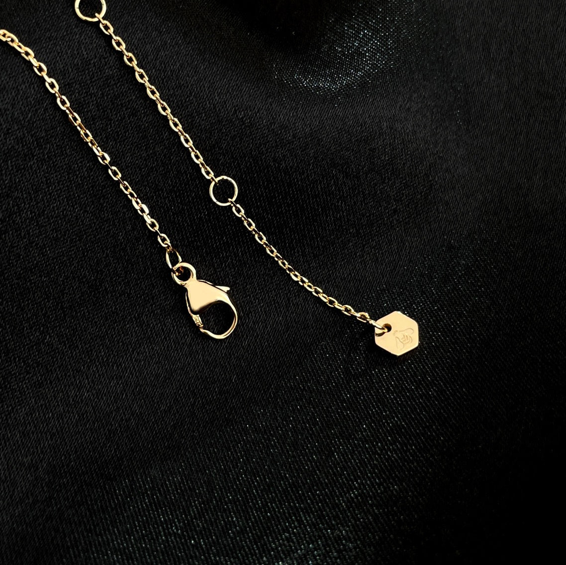[⭐moonlume]BEE MINI NECKLACE