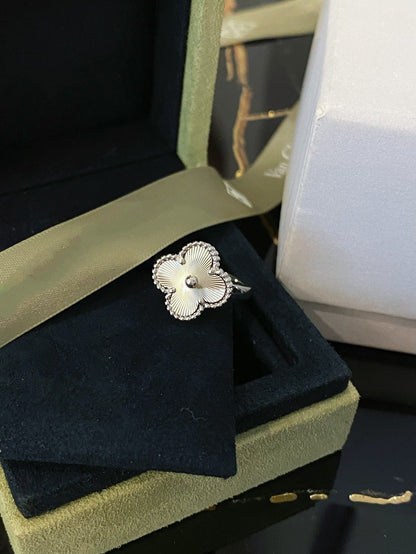 [⭐moonlume]CLOVER SILVER RING