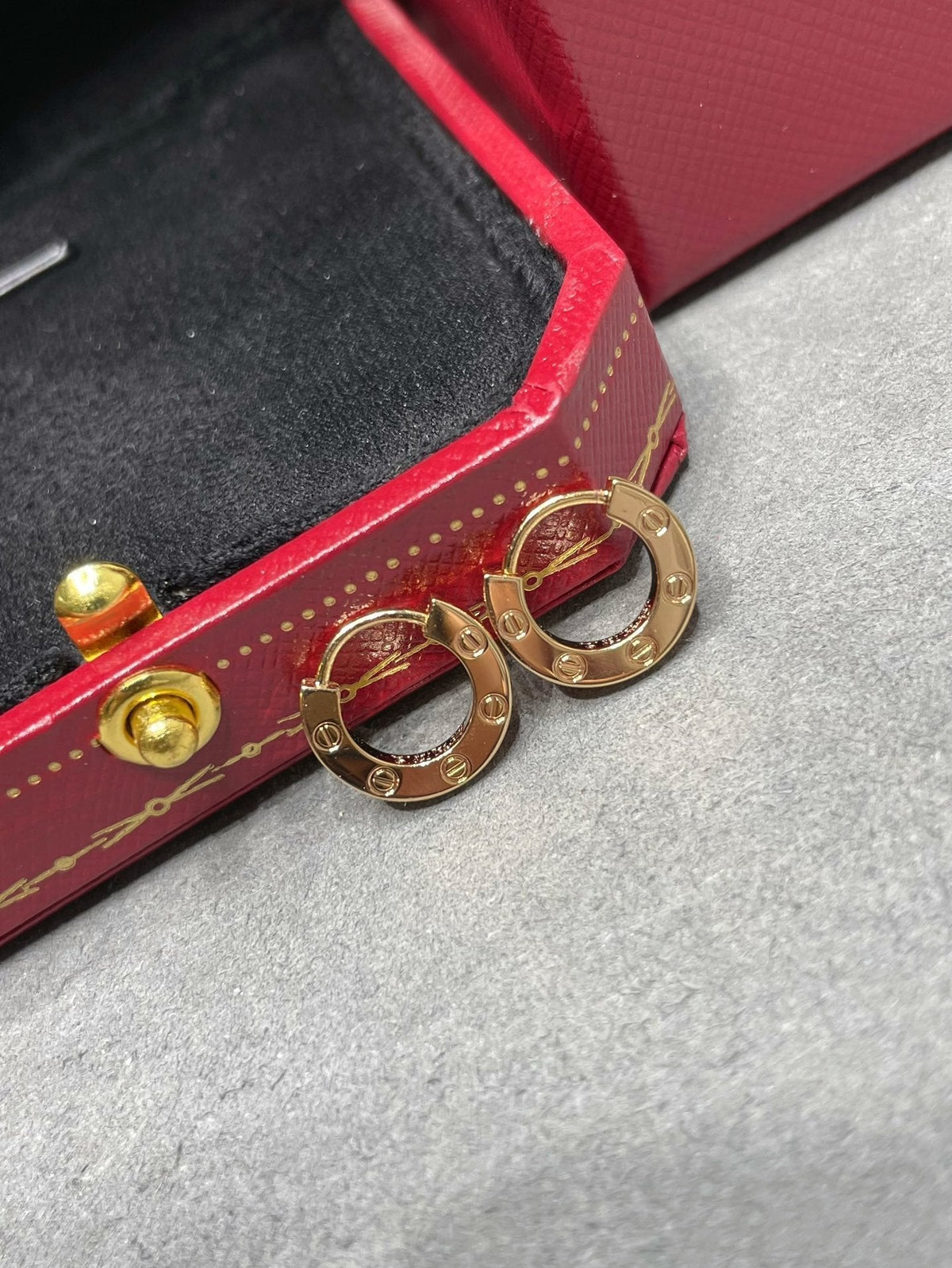 [⭐moonlume]LOVE MINI EARRINGS