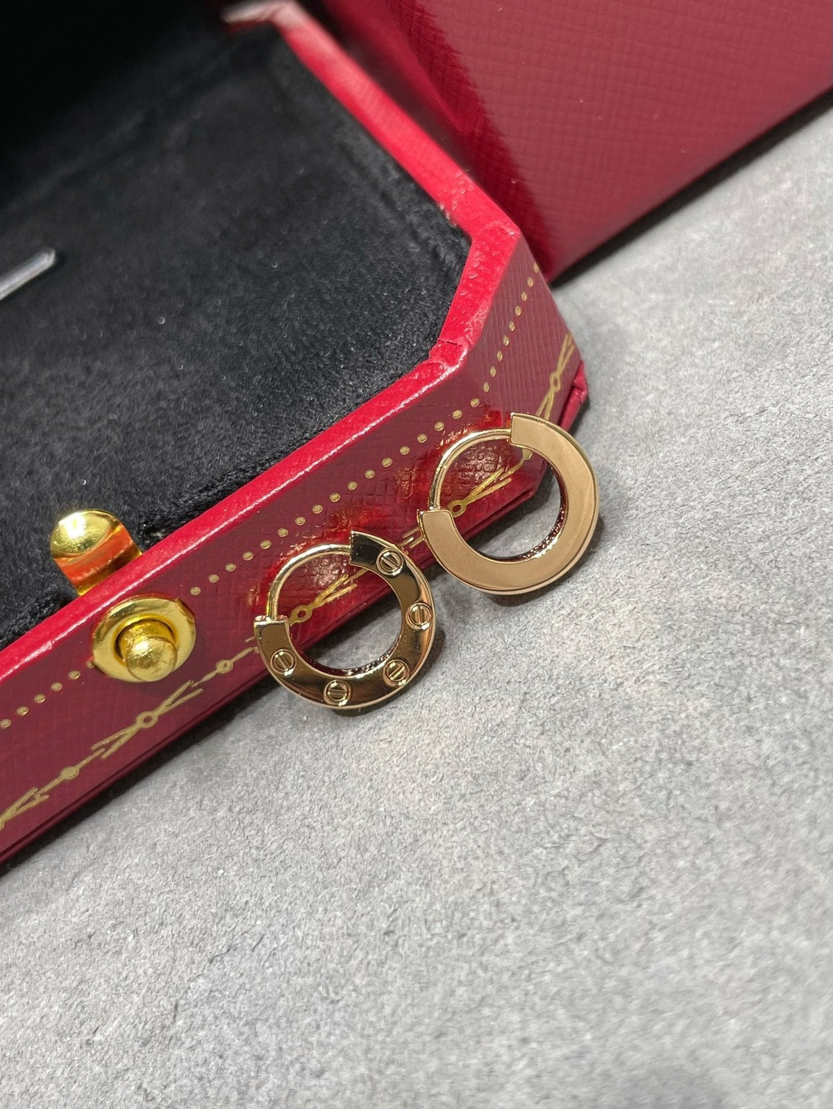 [⭐moonlume]LOVE MINI EARRINGS