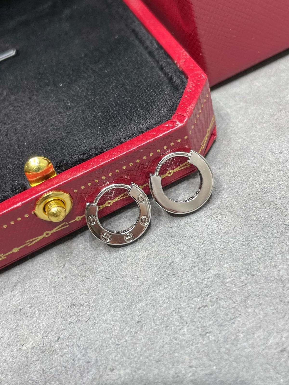[⭐moonlume]LOVE MINI EARRINGS