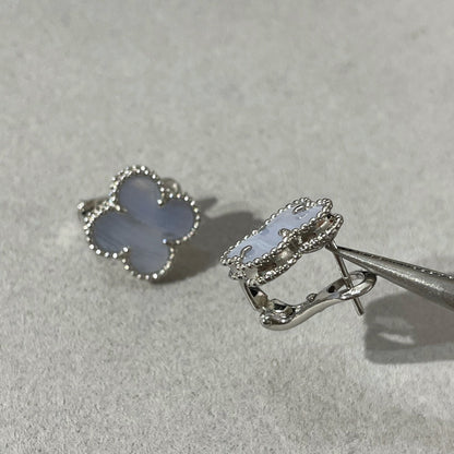 [⭐moonlume]CLOVER CHALCEDONY SILVER STUD EARRINGS