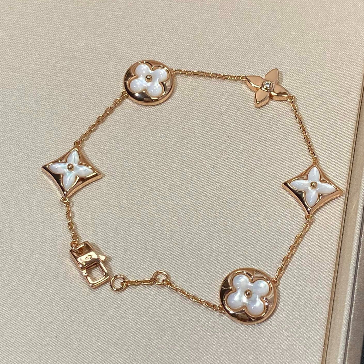 [⭐moonlume]STAR AND SUN 5 MOTIF MOP PINK GOLD BRACELET