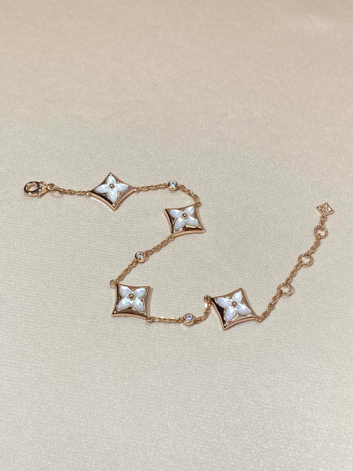 [⭐moonlume]STAR 4 MOTIF MOP DIAMOND PINK GOLD BRACELET