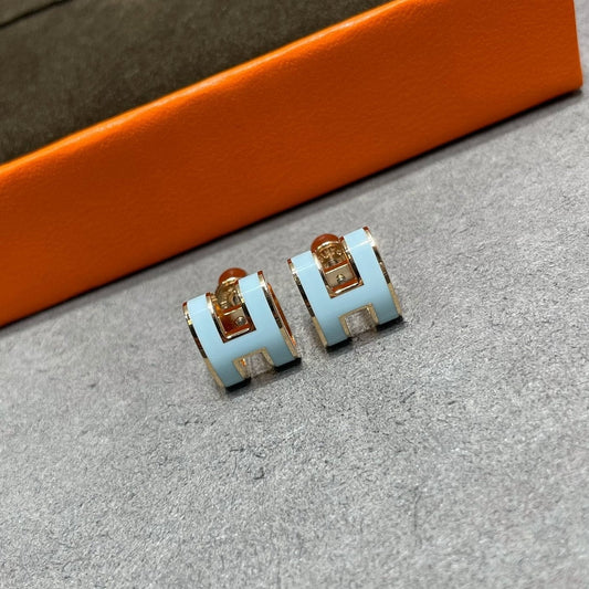 [⭐moonlume]POP H SKY BLUE STUD EARRINGS