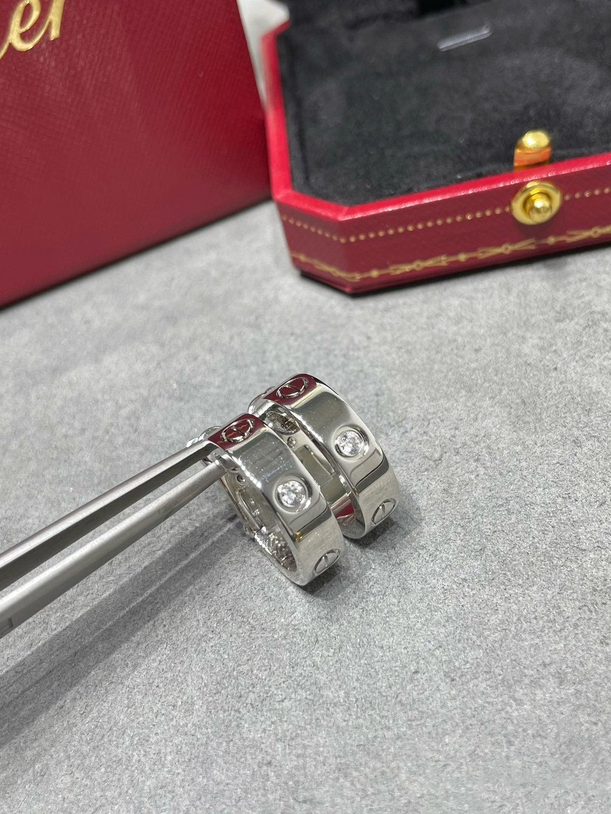 [⭐moonlume]LOVE 5.5MM 1 DIAMOND EARRINGS