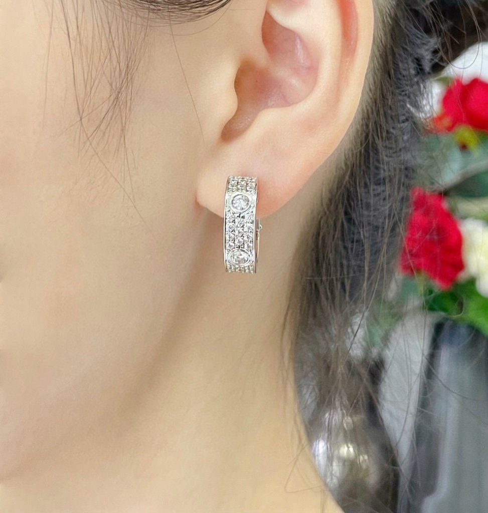 [⭐moonlume]LOVE 5.5MM DIAMOND PAVED EARRINGS