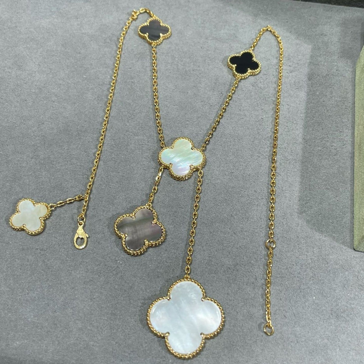 [⭐moonlume]CLOVER 6 MOTIF MOP ONYX GOLD NECKLACE