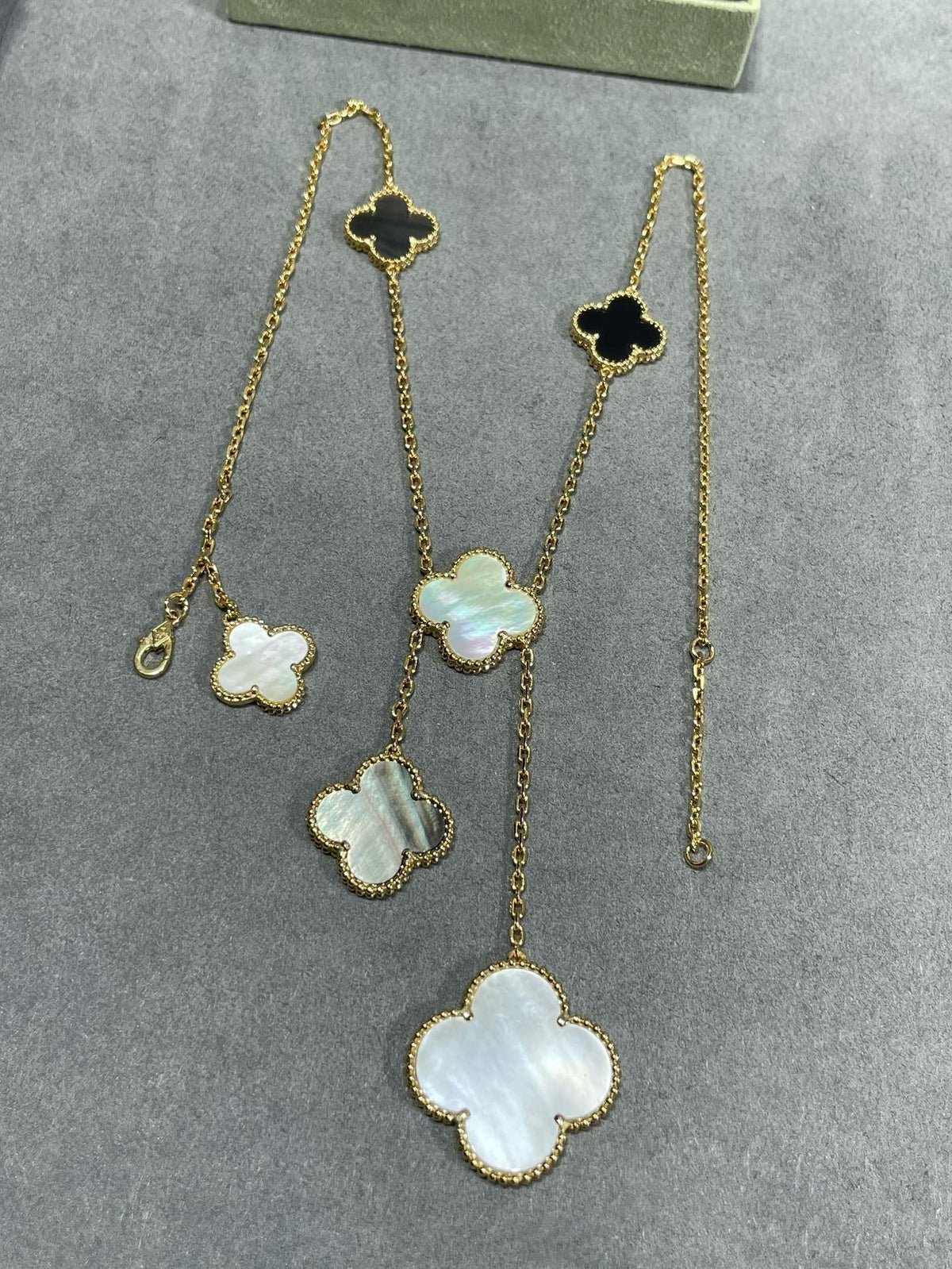 [⭐moonlume]CLOVER 6 MOTIF MOP ONYX GOLD NECKLACE