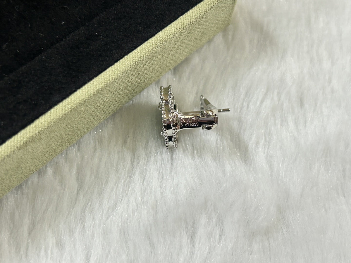 [⭐moonlume]CLOVER PIETERSITE MEDIUM STUD EARRINGS