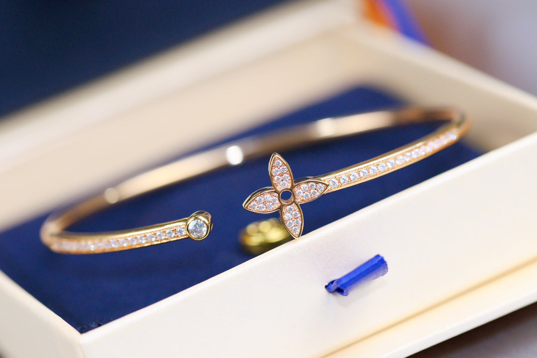 [⭐moonlume]IDYLLE PINK GOLD OPEN BRACELET DIAMOND PAVED