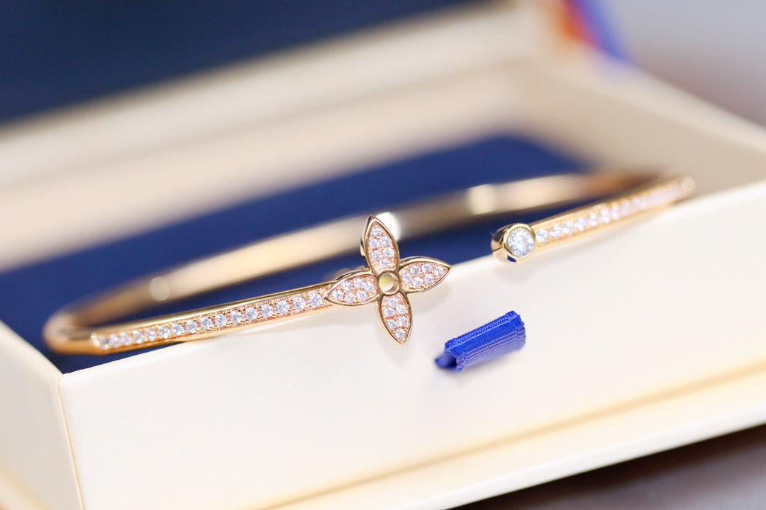 [⭐moonlume]IDYLLE PINK GOLD OPEN BRACELET DIAMOND PAVED