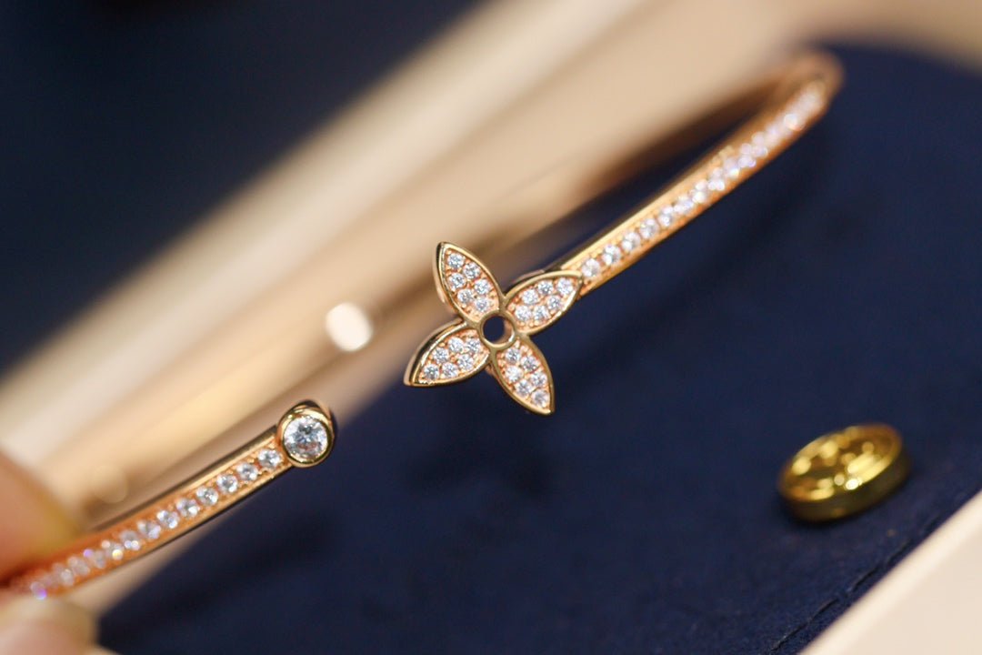 [⭐moonlume]IDYLLE PINK GOLD OPEN BRACELET DIAMOND PAVED