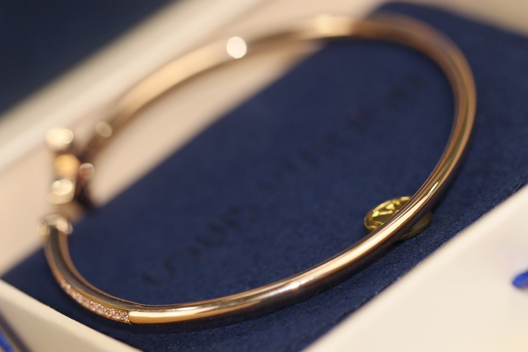 [⭐moonlume]IDYLLE PINK GOLD OPEN BRACELET DIAMOND PAVED