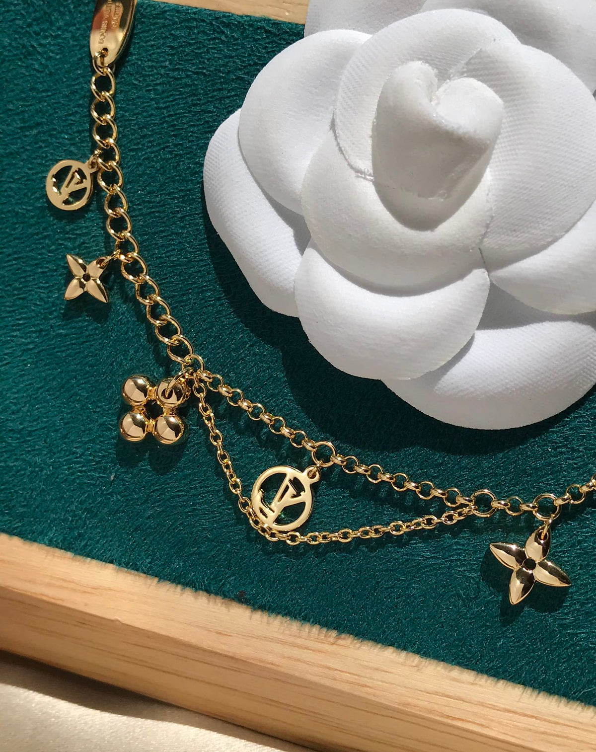[⭐moonlume]BLOOMING PINK GOLD MOP BRACELET