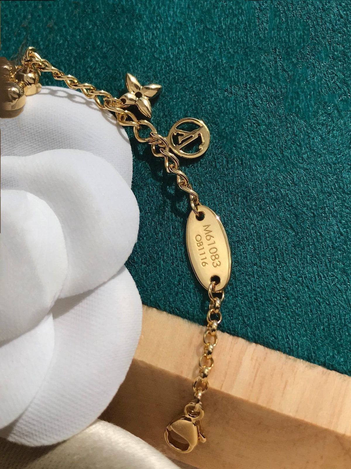 [⭐moonlume]BLOOMING PINK GOLD MOP BRACELET
