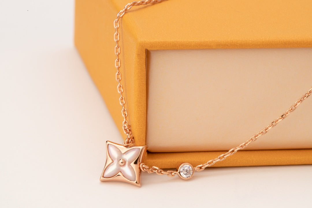 [⭐moonlume]STAR PINK MOP 1 DIAMOND PINK GOLD NECKLACE