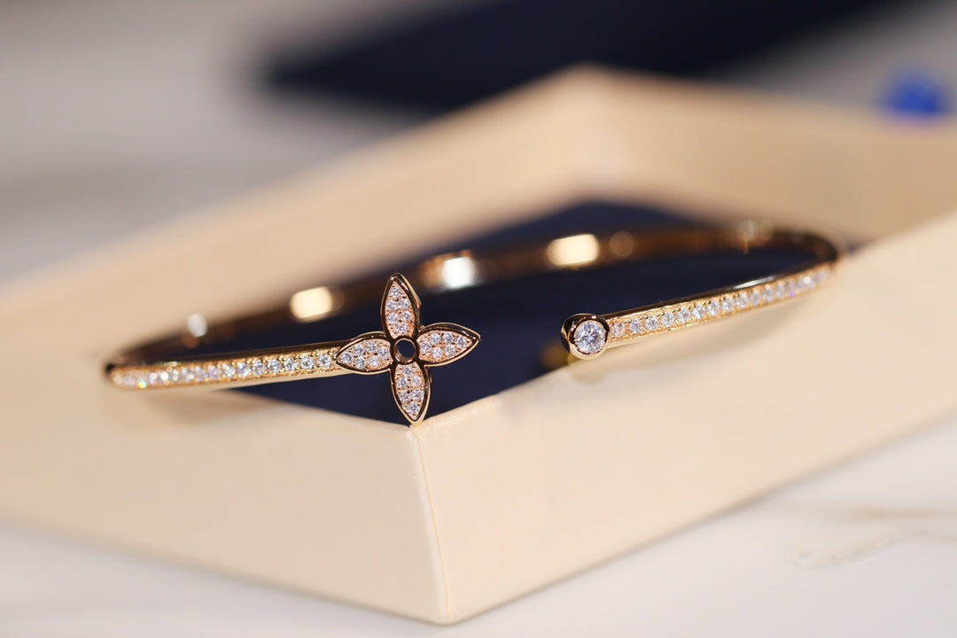 [⭐moonlume]IDYLLE GOLD OPEN BRACELET DIAMOND PAVED