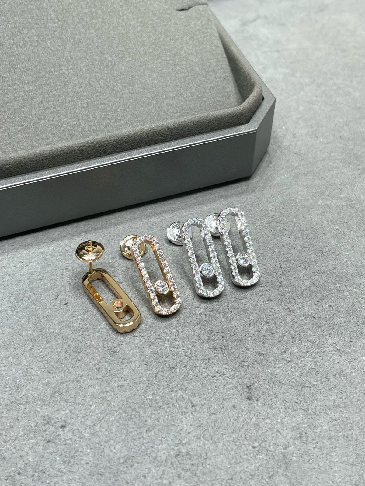 [⭐moonlume]MOVE UNO STUD DIAMOND PAVED EARRINGS