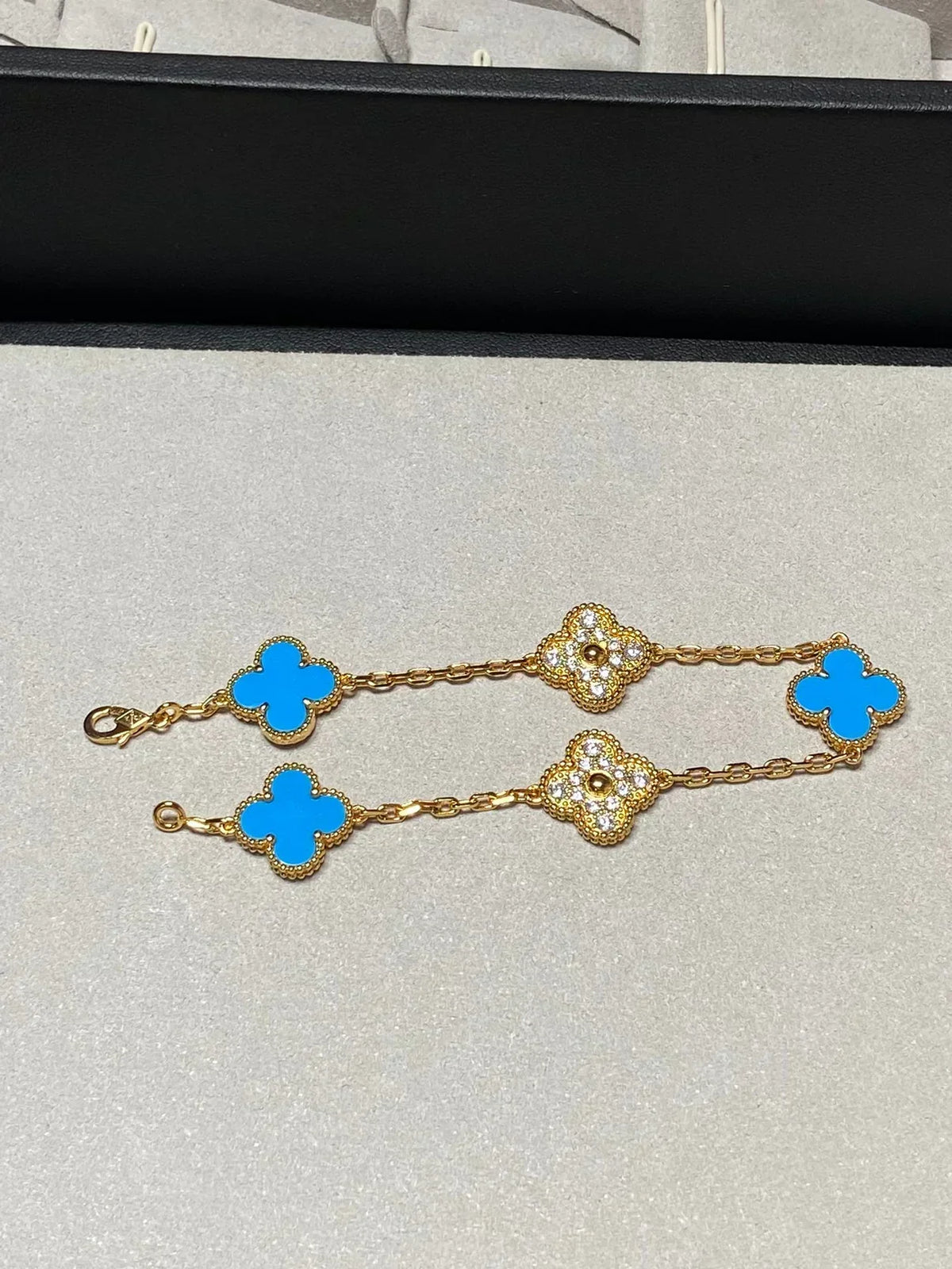 [⭐moonlume] CLOVER 5 MOTIF BLUE AGATE BRACELET COLLECTION