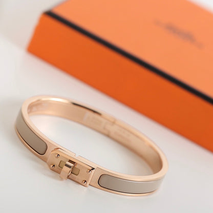 [⭐moonlume]HM KELLY GREY BRACELET