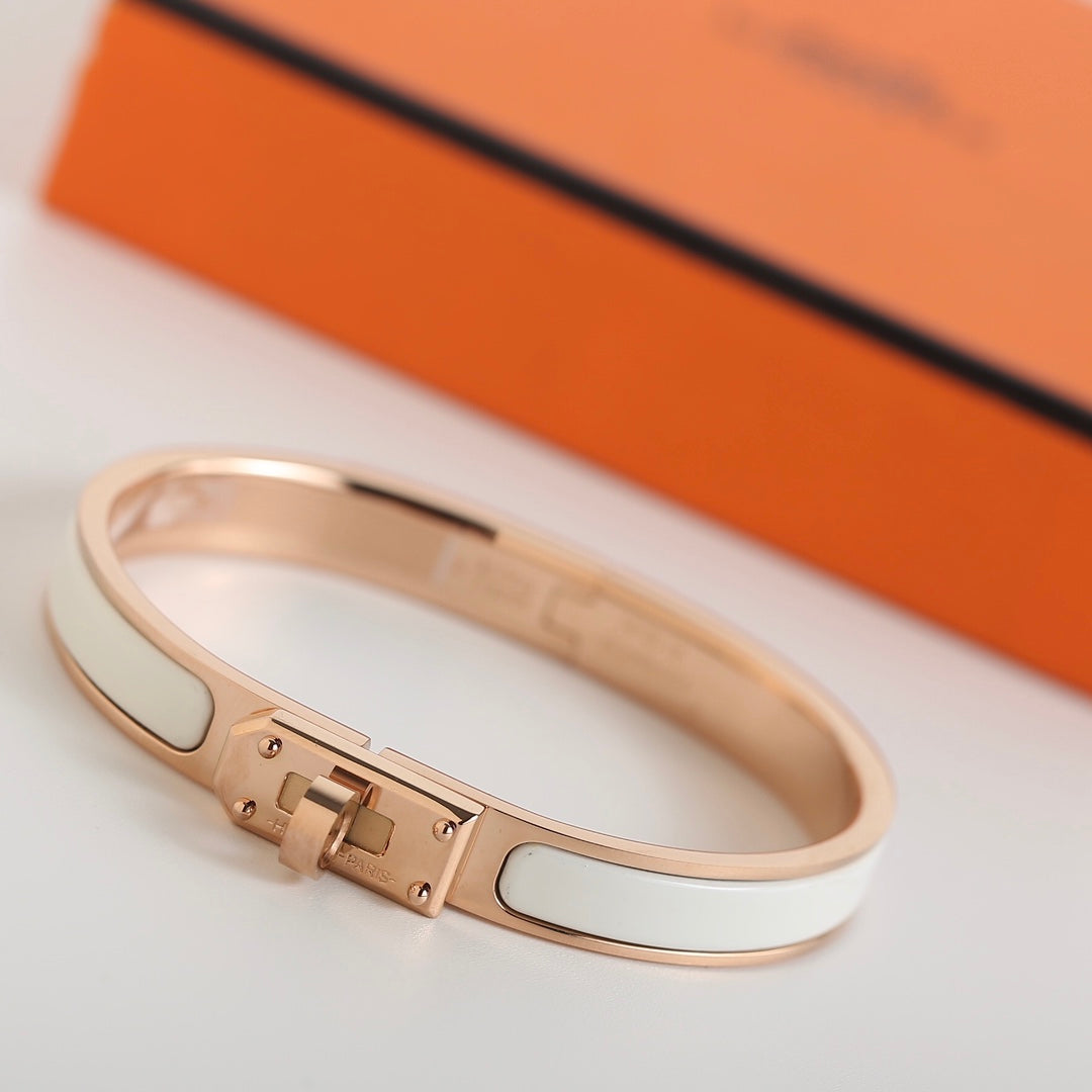 [⭐moonlume]HM KELLY WHITE BRACELET