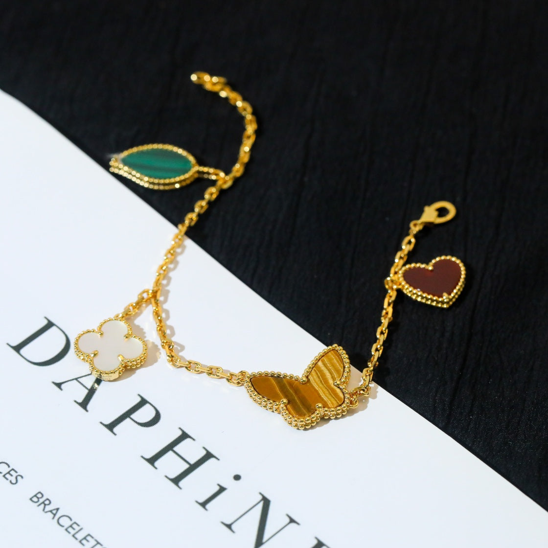 [⭐moonlume]LUCKY SPRING 5 MOTIF GOLD BRACELET