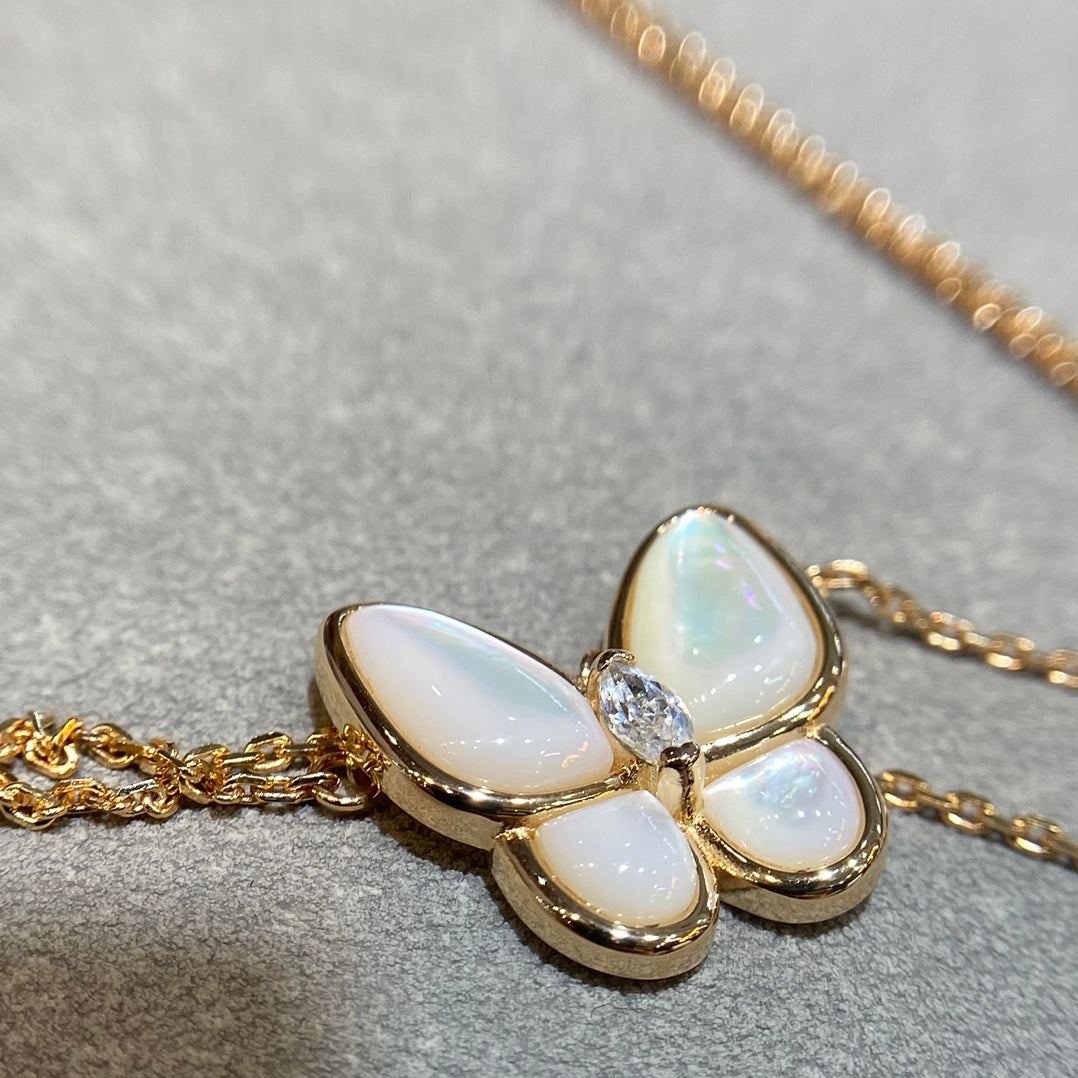 [⭐moonlume]BUTTERFLY MOP DIAMOND NECKLACE