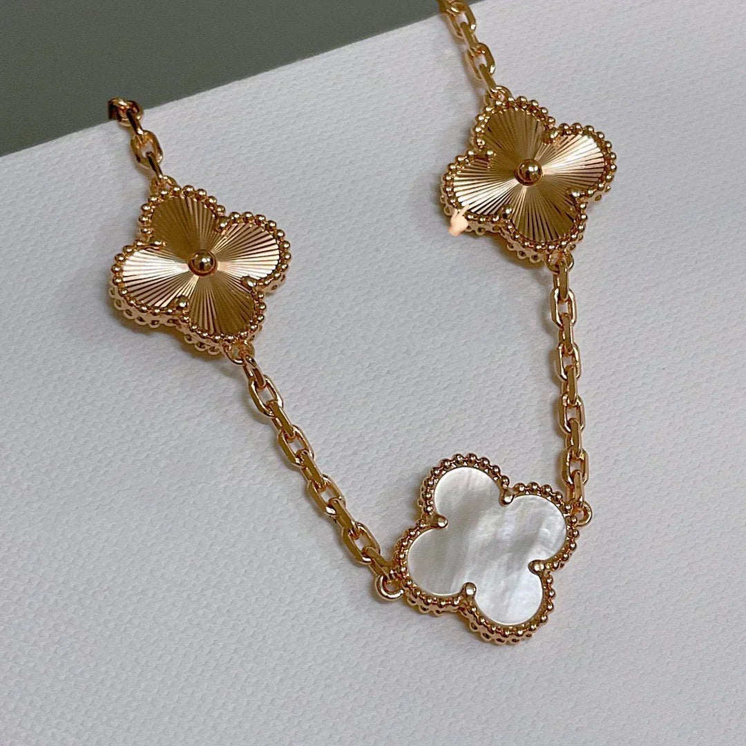 [⭐moonlume]CLOVER WHITE PEARL MOP 5 MOTIF BRACELET COLLECTION
