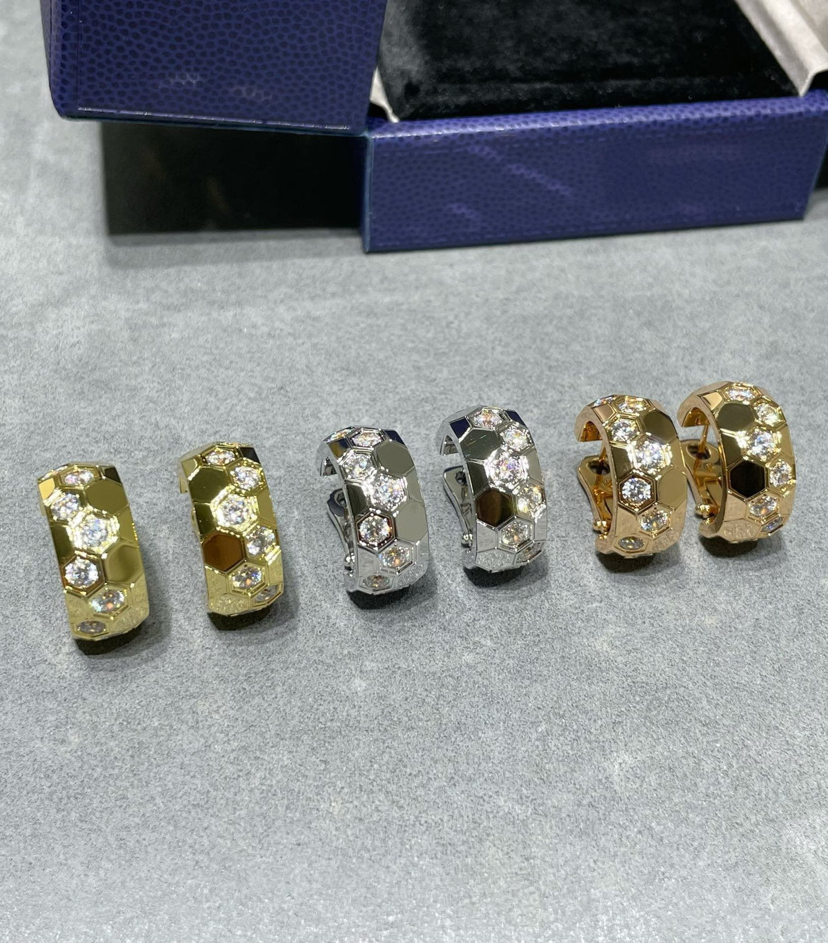 [⭐moonlume]BEE LOVE DIAMOND HOOP EARRINGS