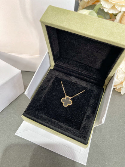 [⭐moonlume]CLOVER ROCK CRYSTAL ROSE GOLD NECKLACE