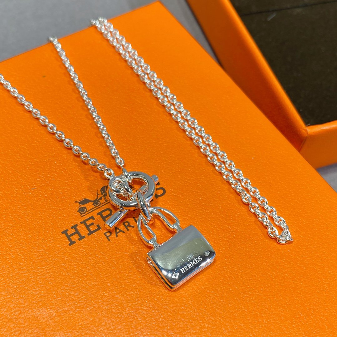 [⭐moonlume]CONSTANCE PEDANT SILVER NECKLACE