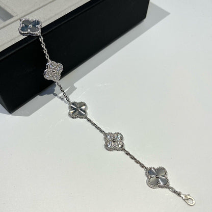 [⭐moonlume] CLOVER 5 MOTIF LASER BRACELET COLLECTION