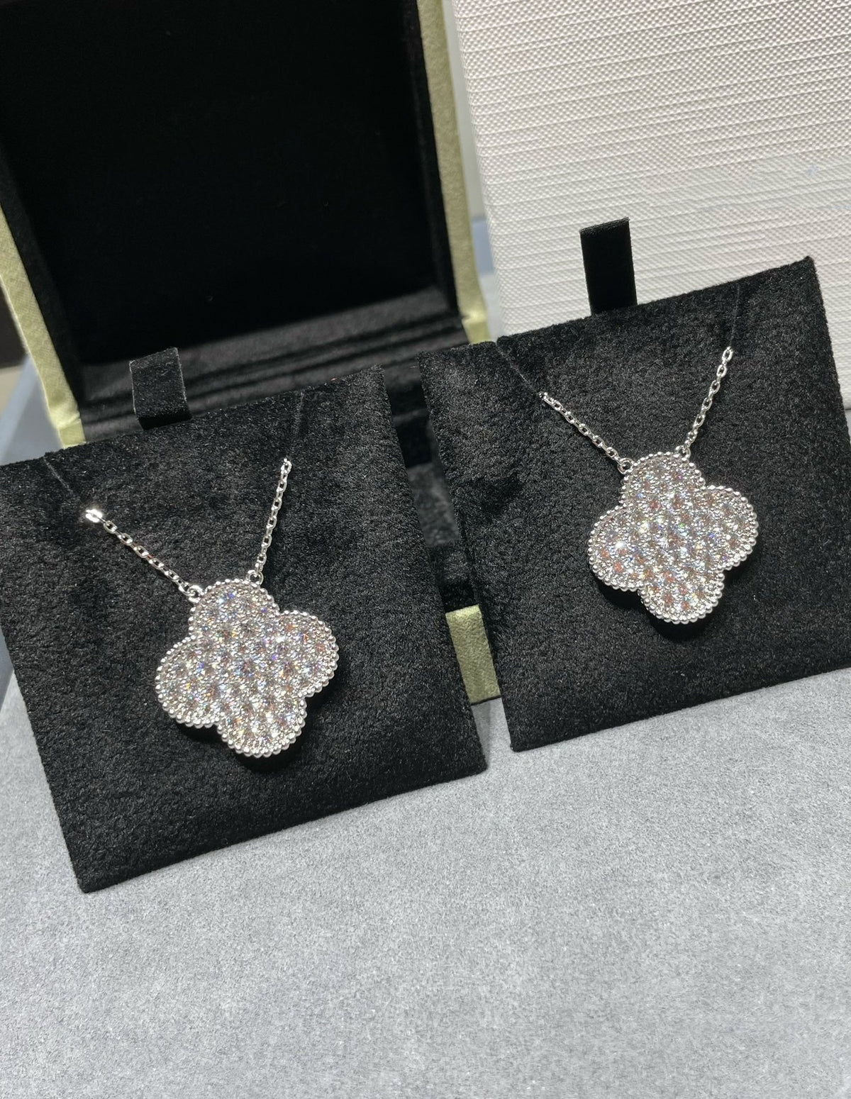 [⭐moonlume]CLOVER 25MM LARGE PENDANT DIAMOND PAVED SILVER NECKLACE
