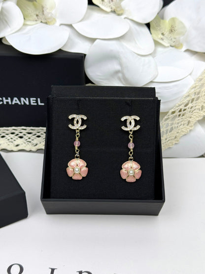 [⭐moonlume]26C Pink Camellia Enamel Pendant with Double C Earrings