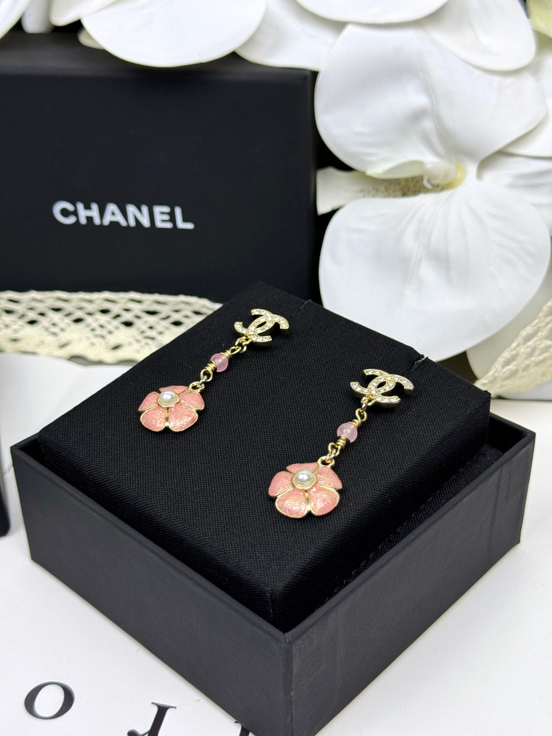 [⭐moonlume]26C Pink Camellia Enamel Pendant with Double C Earrings