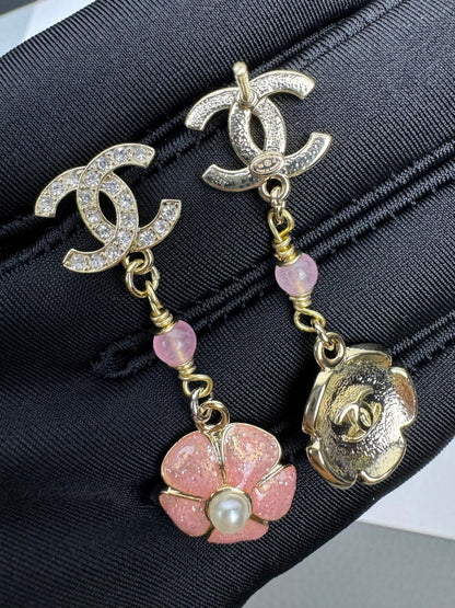 [⭐moonlume]26C Pink Camellia Enamel Pendant with Double C Earrings