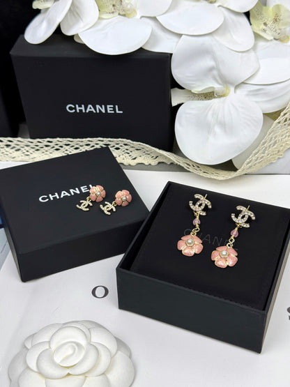 [⭐moonlume]26C Pink Camellia Enamel Pendant with Double C Earrings