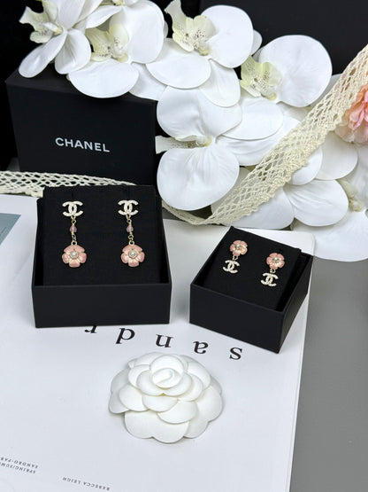 [⭐moonlume]26C Pink Camellia Enamel Pendant with Double C Earrings