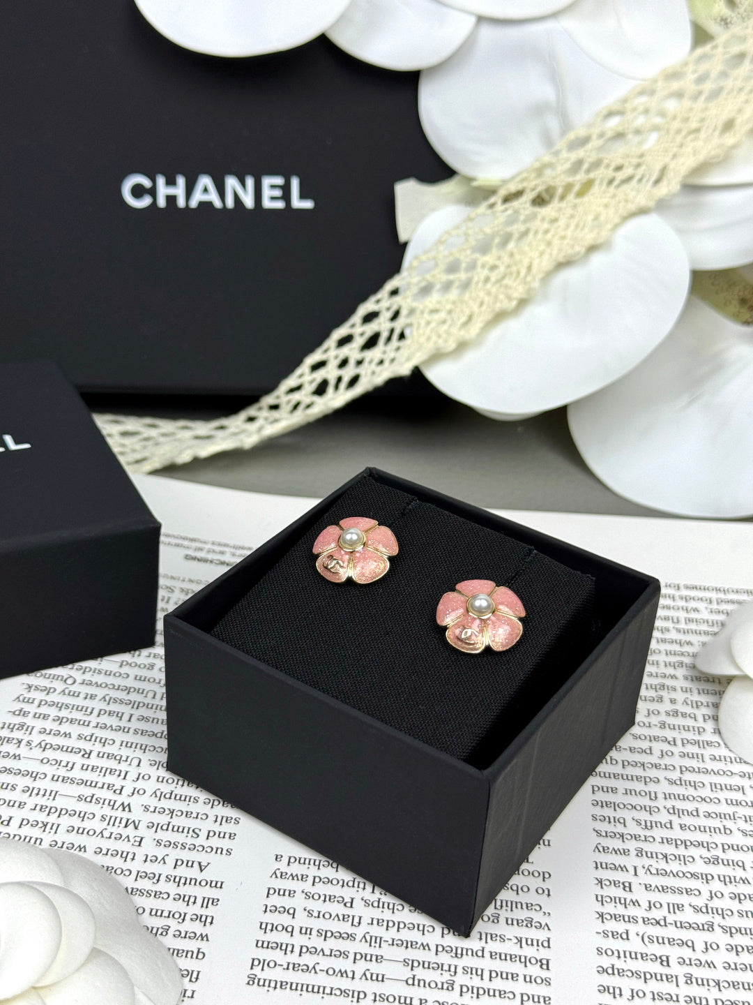 [⭐moonlume]26C Pink Camellia Pearl Enamel Stud Earrings