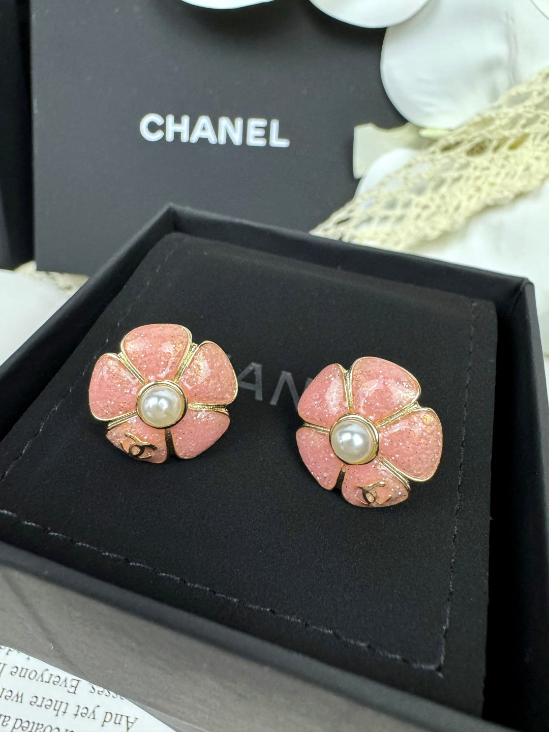 [⭐moonlume]26C Pink Camellia Pearl Enamel Stud Earrings