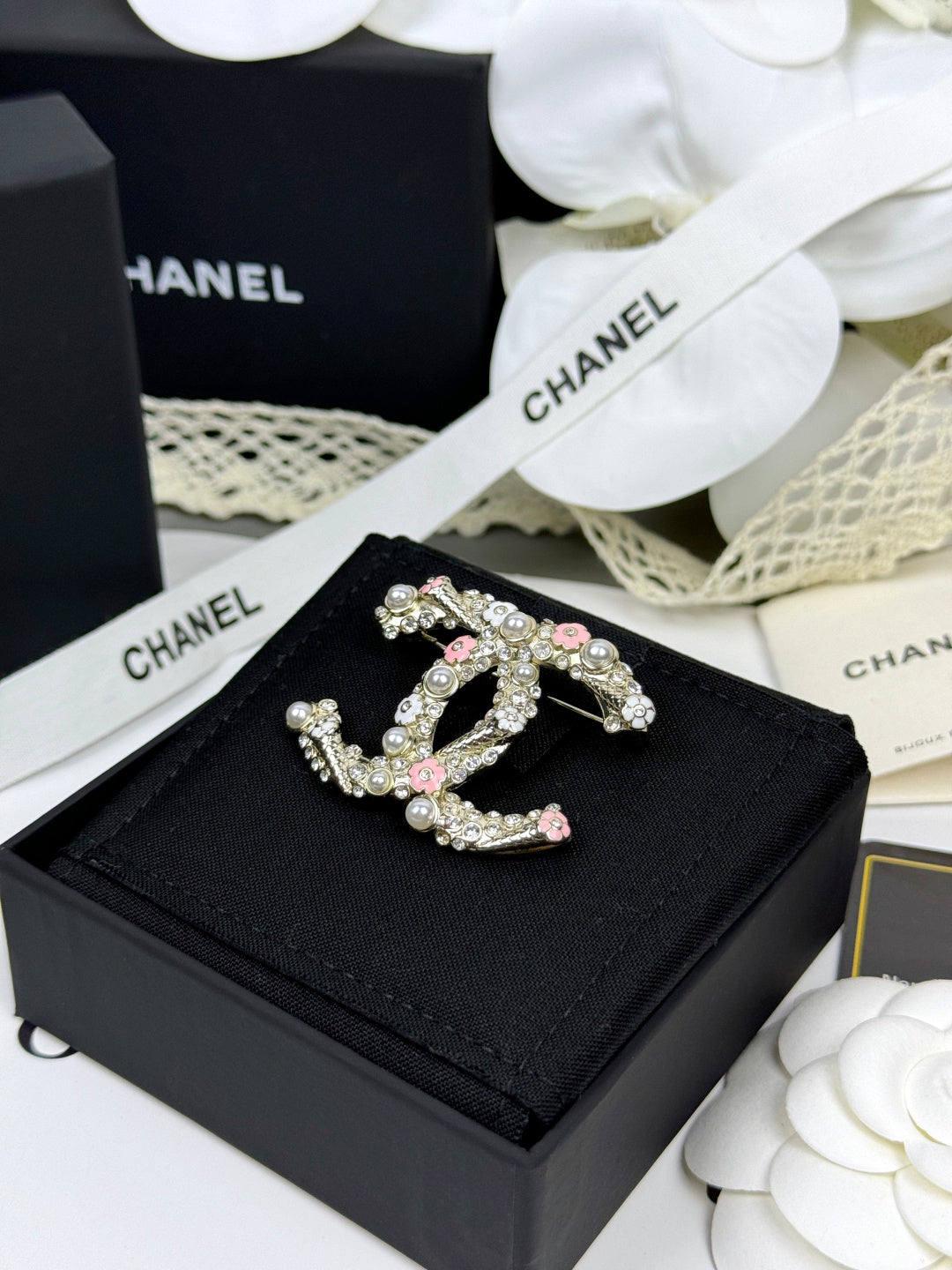 [⭐moonlume]26C Pink-White Enamel Ice Cream Cone Double C Brooch